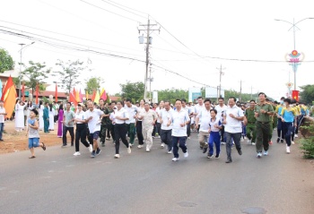 Phú Riềng phát động Ngày chạy Olympic vì sức khỏe toàn dân