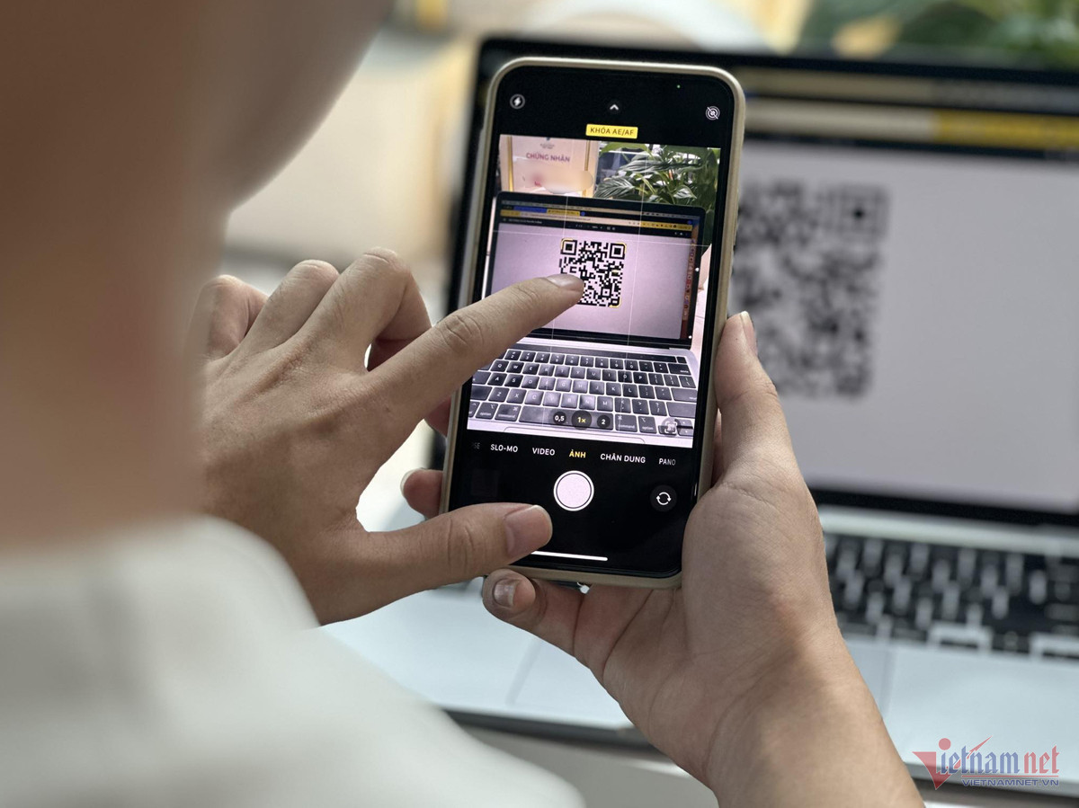 QR